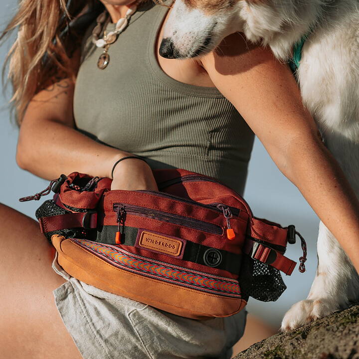 Wilderdog Mega Hip Pack HUCKLEBERRY