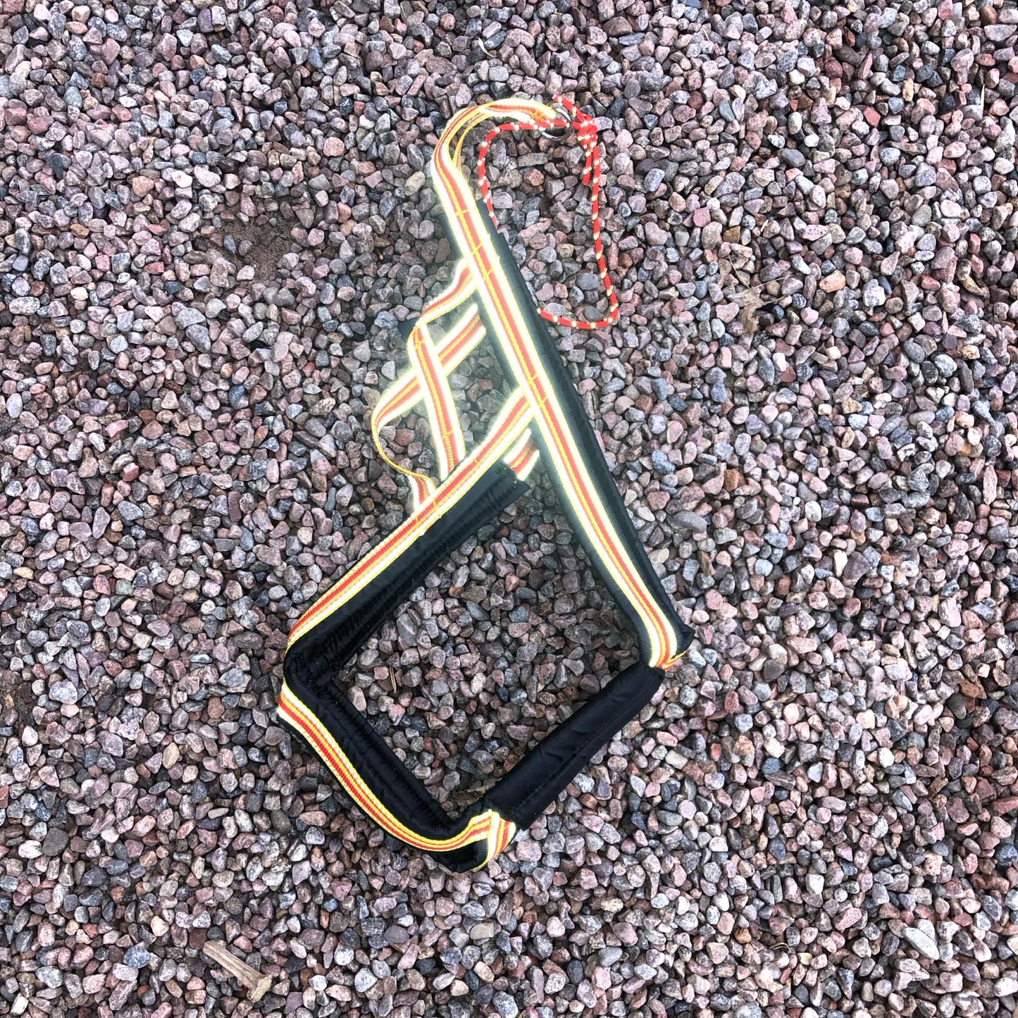 Troll Dragsele gul/röd