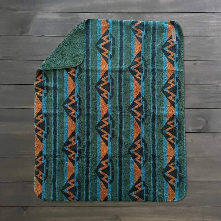 Wilderdog Filt Sherpa Fleece Waterproof Blanket OLIVE