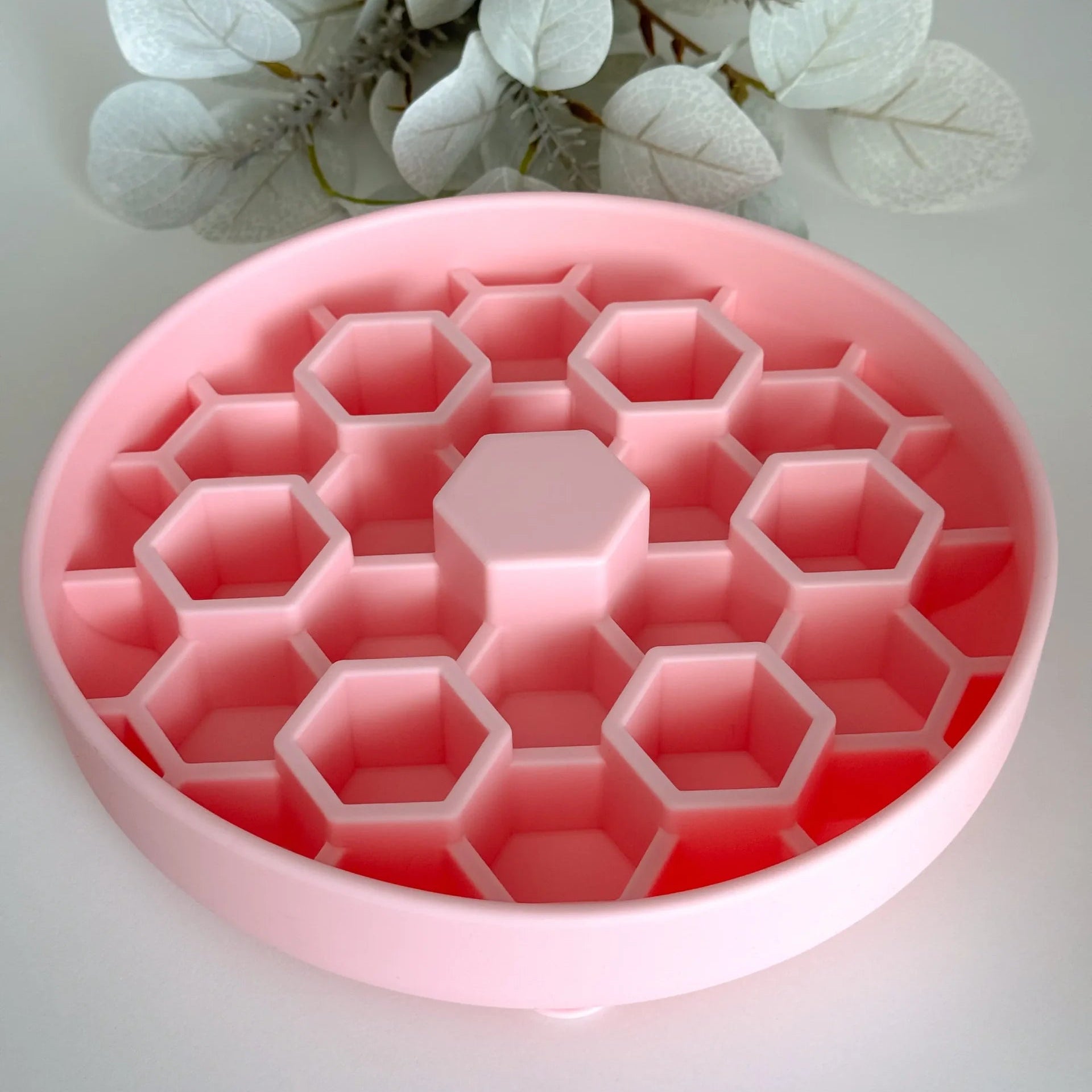 Slowfeeder för hund i osa honeycomb mönster